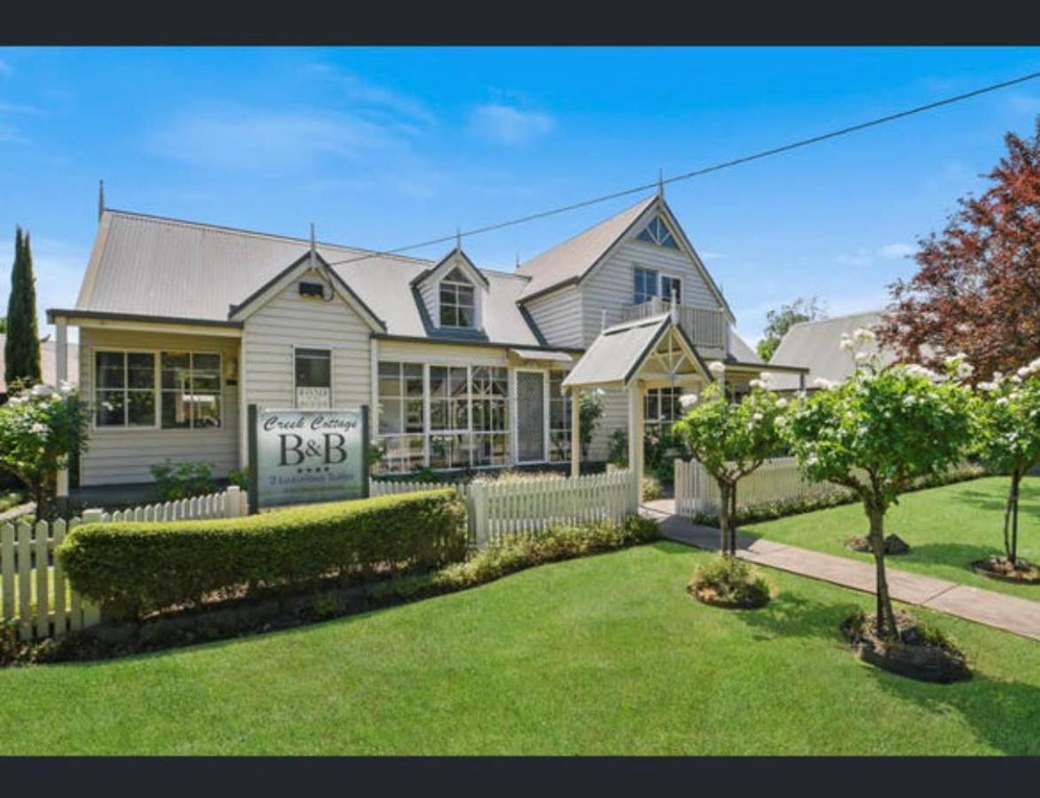 Creek Cottage Bed And Breakfast Traralgon Exteriör bild