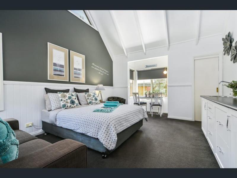 Creek Cottage Bed And Breakfast Traralgon Exteriör bild